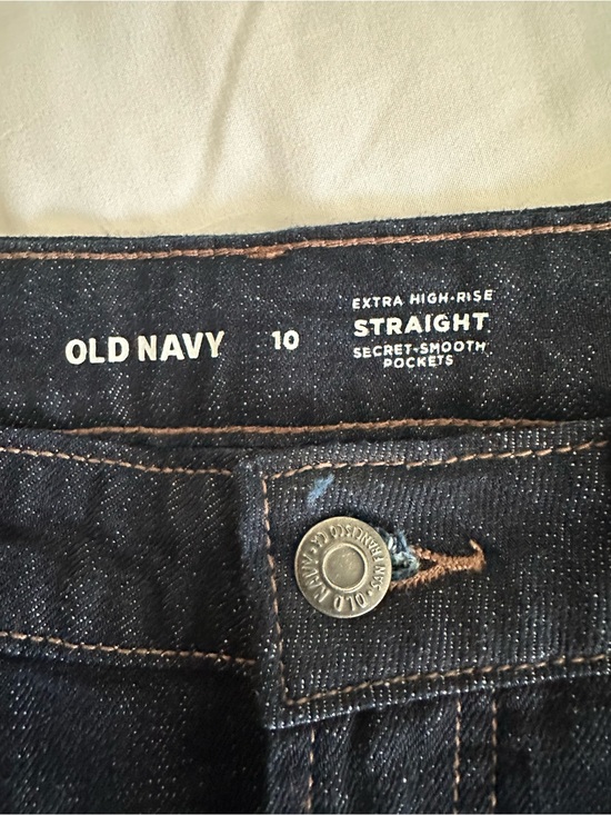 Old Navy Denim - Old Navy Women’s Straight Jeans in Dark Blue Denim secret smooth pockets